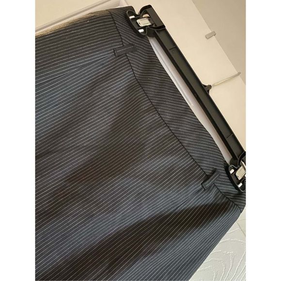 Ann Taylor Loft 🐾 Pinstripe pencil skirt Size 8 - Picture 2 of 7